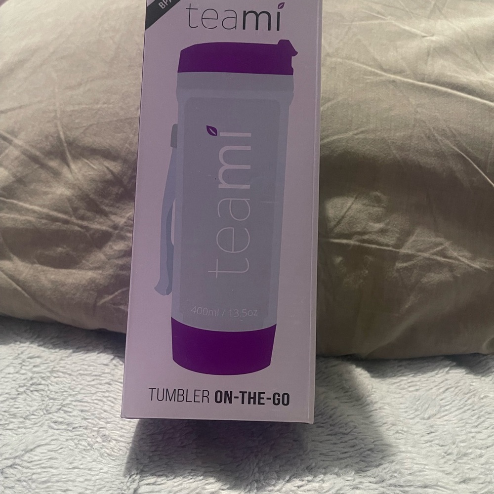 Ami Purple Tumbler On-The-Go